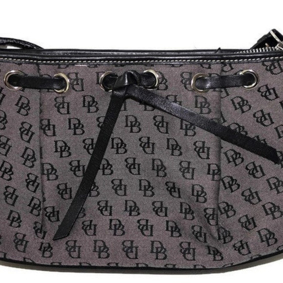 Dooney & Bourke Handbags - Dooney & Bourke Tassel Top Bag Purse